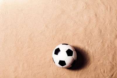 بث مباشر توتنهام وليفربولمواجهة نارية في الدوري الإنجليزي